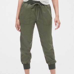 Gap | Linen Joggers Army Olive Green